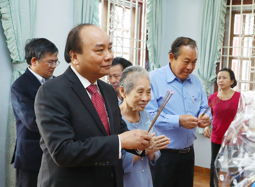 thu tuong dang huong tuong nho cac dong chi nguyen lanh dao nha nuoc chinh phu