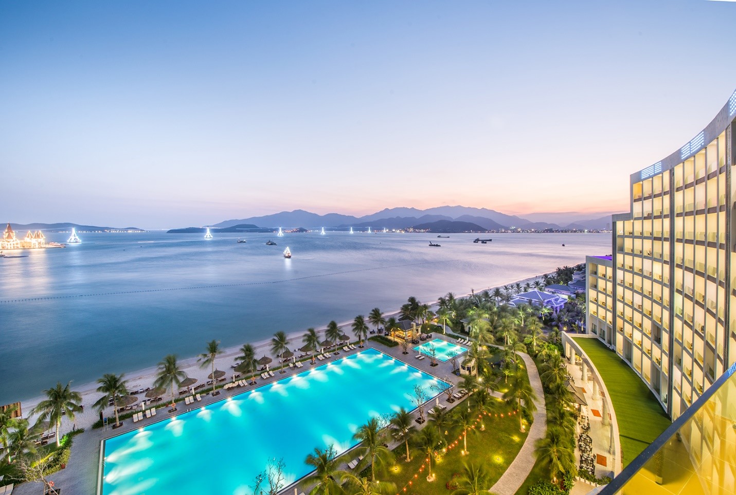 miu le quay mv don tet dep nhu mo tai vinpearl nha trang
