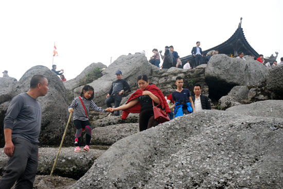 nhung diem du lich ly thu gan ha noi nen di vao dip tet am lich