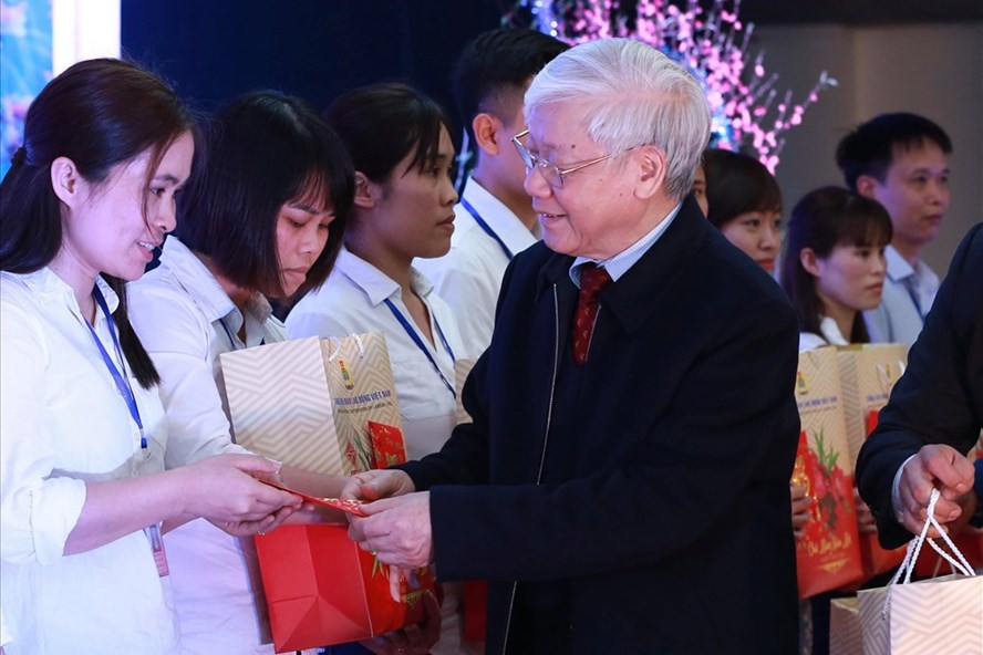 tong bi thu nguyen phu trong chuc tet dang bo chinh quyen nhan dan tinh hung yen