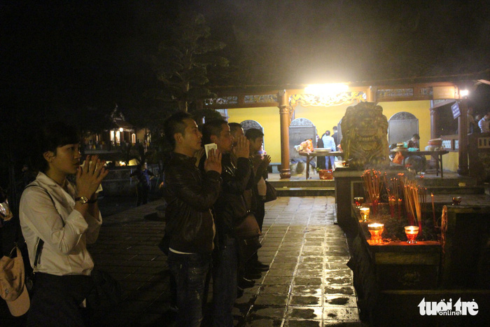 xuyen dem tray hoi va muu sinh o chua huong