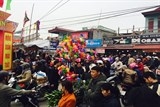 Chưa khai hội, chợ Viềng đã đông kín người