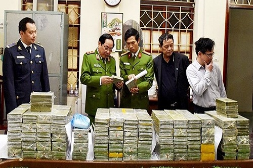 chan dung vu van chuyen 288 banh heroin