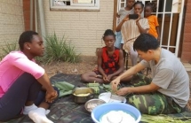 nhung nguoi linh mang tet viet den trung phi