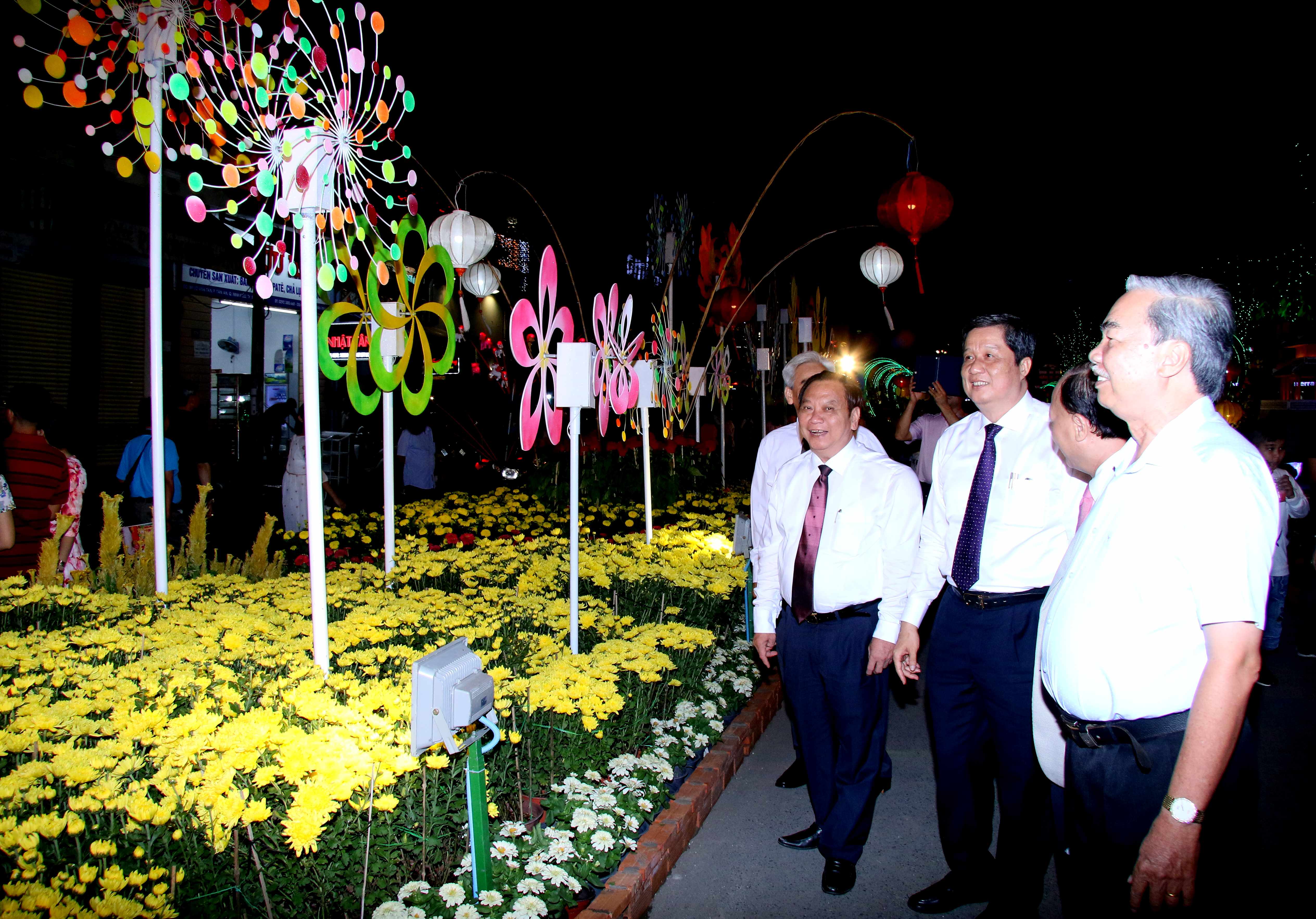ngam duong hoa nghe thuat dep lung linh tren dat tay do