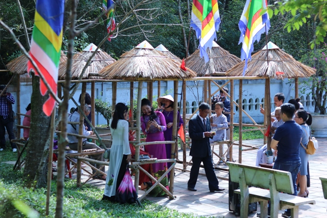 co do hue le hoi den huyen tran tri an nguoi co cong voi dat nuoc