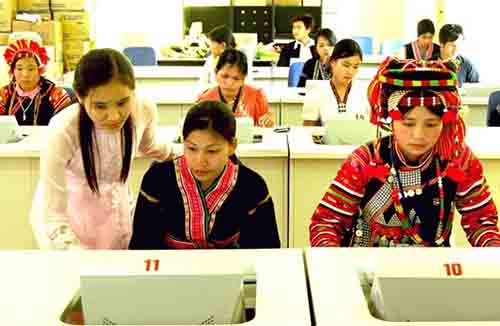 viet nam dat nhieu tien bo ve giao duc o vung dan toc thieu so