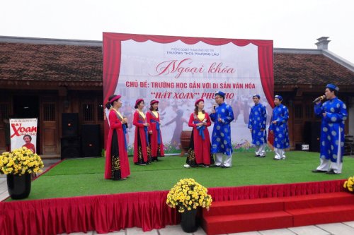 truong thcs phuong lau tham gia bao ton phat huy hat xoan phu tho