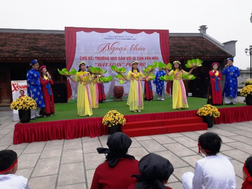 truong thcs phuong lau tham gia bao ton phat huy hat xoan phu tho