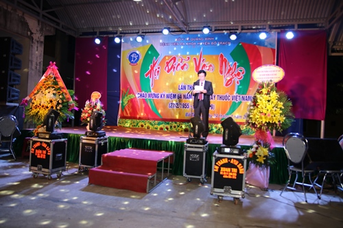 benh vien da khoa huyen bo trach to chuc hoi dien van nghe nhan ngay thay thuoc viet nam
