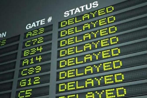 thoi tiet xau khien hang loat chuyen bay phai chuyen huong lui gio bay