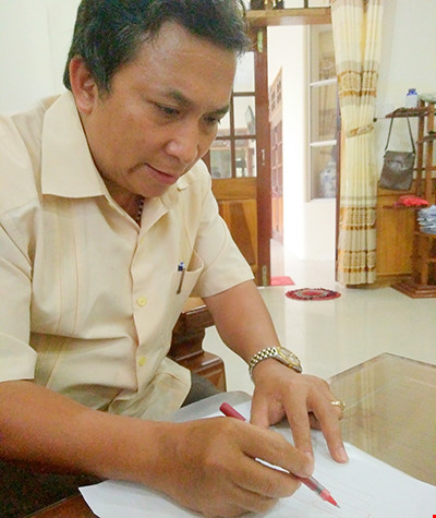 bi thu huyen dao ham xuyen nui noi gi