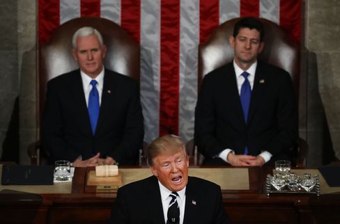 dong usd cam dau di xuong ngay khi tong thong donald trump lan dau phat bieu truoc nghi vien my