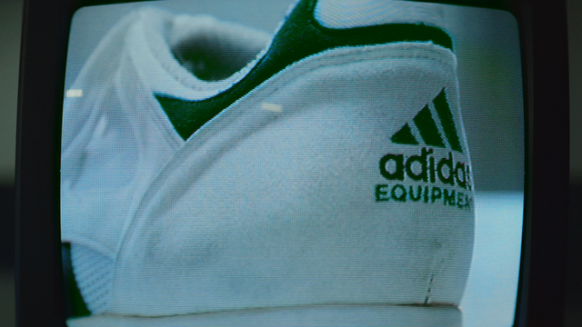 sau 26 nam tro i adidas vua ho i sinh la i doi gia y huye n thoa i da tu ng thay do i ca the gio i tho i trang