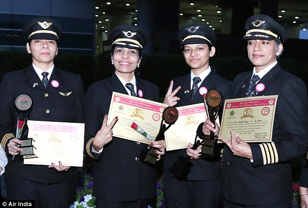 air india lap ky luc khi hoan thanh chuyen bay vong quanh the gioi voi 100 phi hanh doan la nu