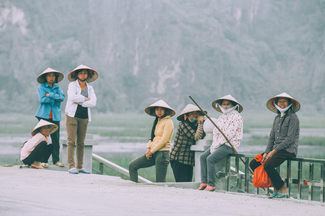 gap lai co dao nhan vat trong buc anh casting phim kong skull islands noi tieng khap mxh