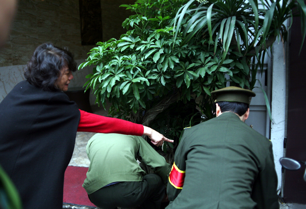 ha noi ra quan dep lan chiem via he lay lai loi di bo thoang dang