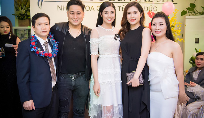 ca si ngoc anh ngay cang xinh dep noi bat