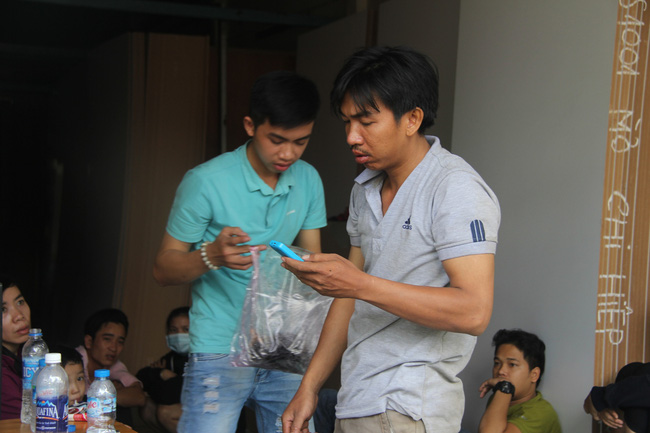 tro ve sau cuoc nhau chong that than nhin vo cung hai con gai song sinh 5 tuoi da chet chay
