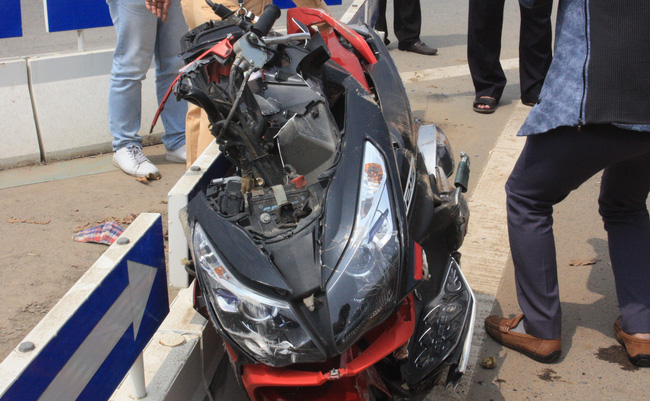 da nang nam thanh nien tu vong thuong tam sau va cham voi xe ben