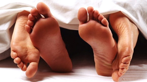 nghien cuu cho thay khong phai tinh duc khien ban hanh phuc va giau co hon day moi la nguyen nhan chinh