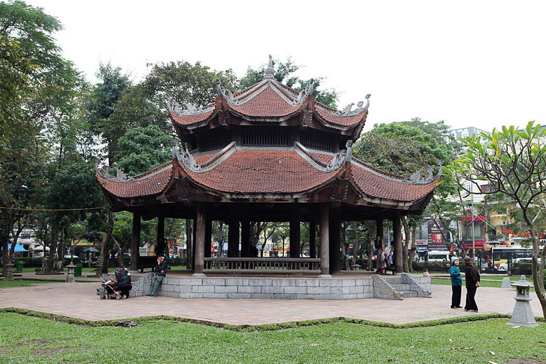 ha noi nhuom xanh nha bat giac nhan ngay quoc khanh ireland