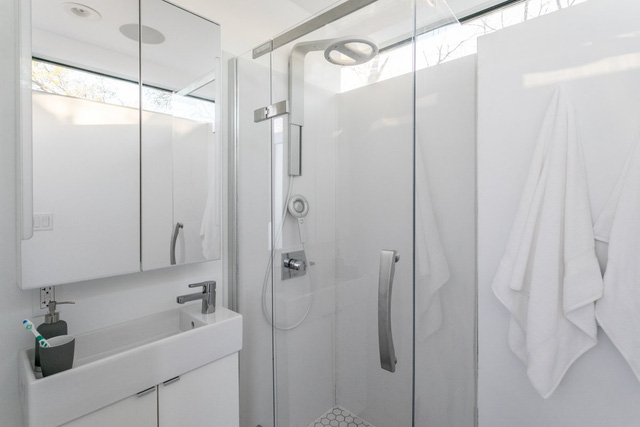 sau 1 nam song trong thung rac nghien cuu sinh dh harvard phat minh ra nha xep khoi xay trong chua day 3 tuan