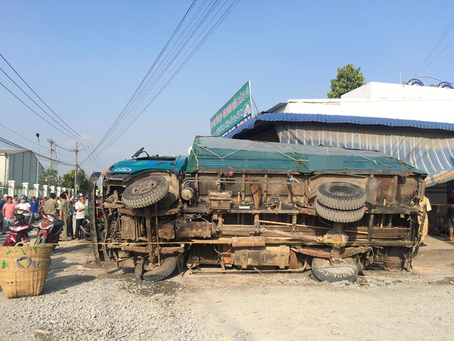 dung mua nuoc mia co gai bi xe cho go sut xuong ong cong de chet thuong tam