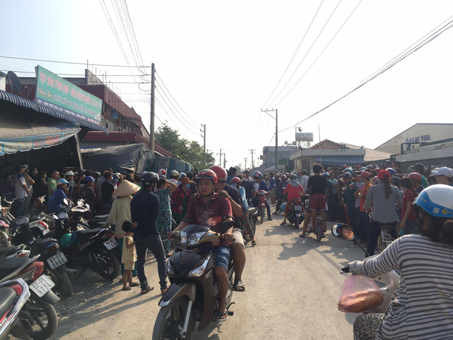 dung mua nuoc mia co gai bi xe cho go sut xuong ong cong de chet thuong tam