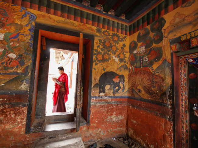 giua vong xoay cuong quay cua cuoc song it nhat hay mot lan den bhutan de co duoc nhung ngay binh di va an yen