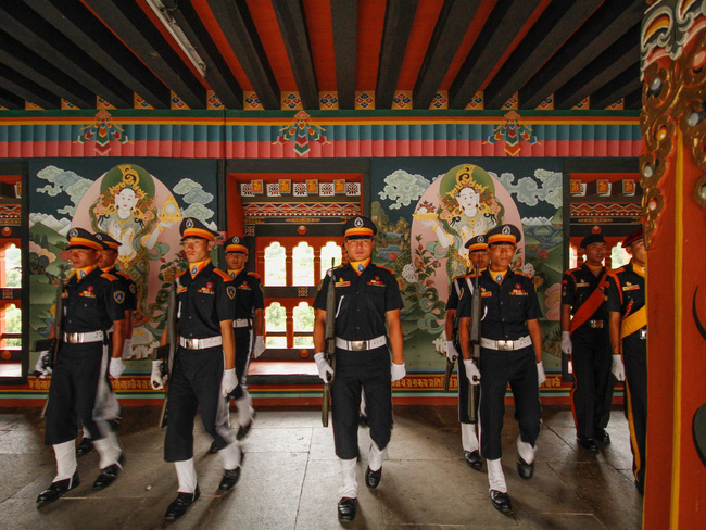 giua vong xoay cuong quay cua cuoc song it nhat hay mot lan den bhutan de co duoc nhung ngay binh di va an yen