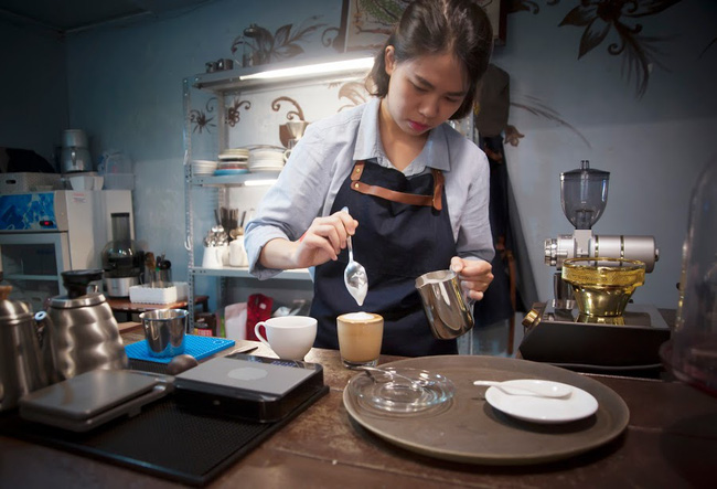 co gai 21 tuoi tu bo nghe y de theo duoi cong viec ai cung nghi chi danh cho dan ong