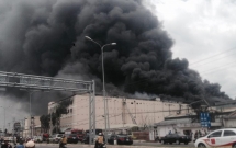 video ca lang hon 100 nguoi chay tan tac vi bi bao hoa mai truy sat