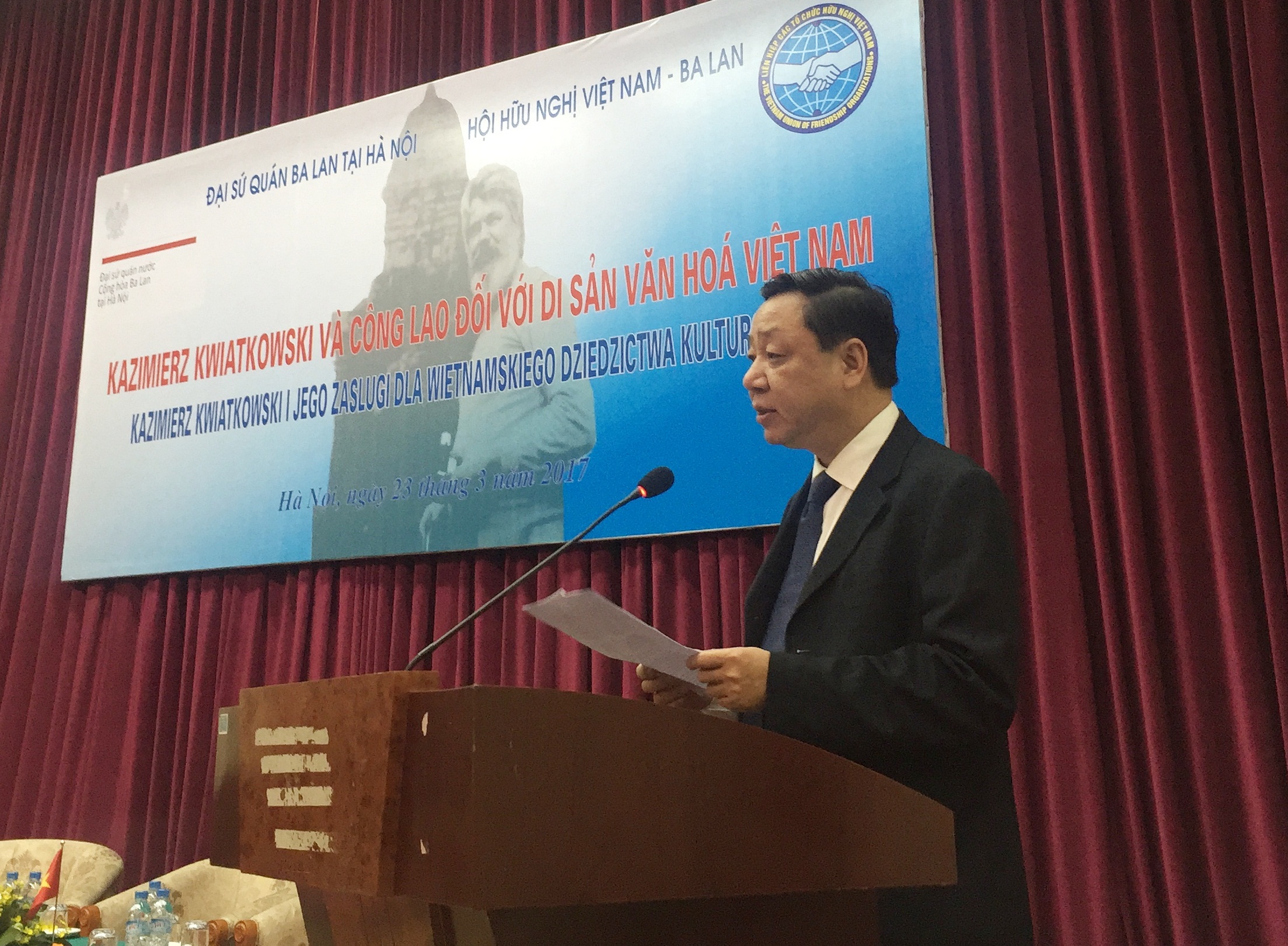 tuong nho nguoi ban lon cua nhan dan viet nam kien truc su kazimierz kwiatkowski