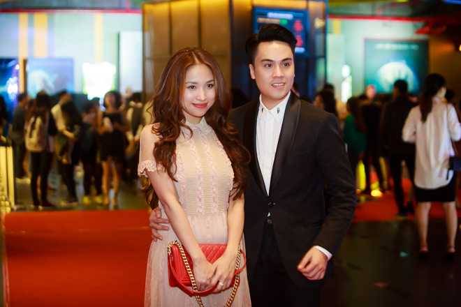cuu nguoi mau thuy hang gay chu y vi xinh dep va sanh dieu