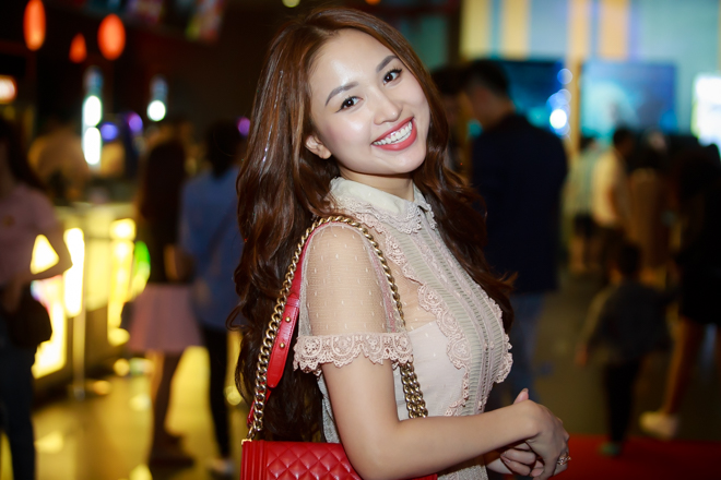 cuu nguoi mau thuy hang gay chu y vi xinh dep va sanh dieu