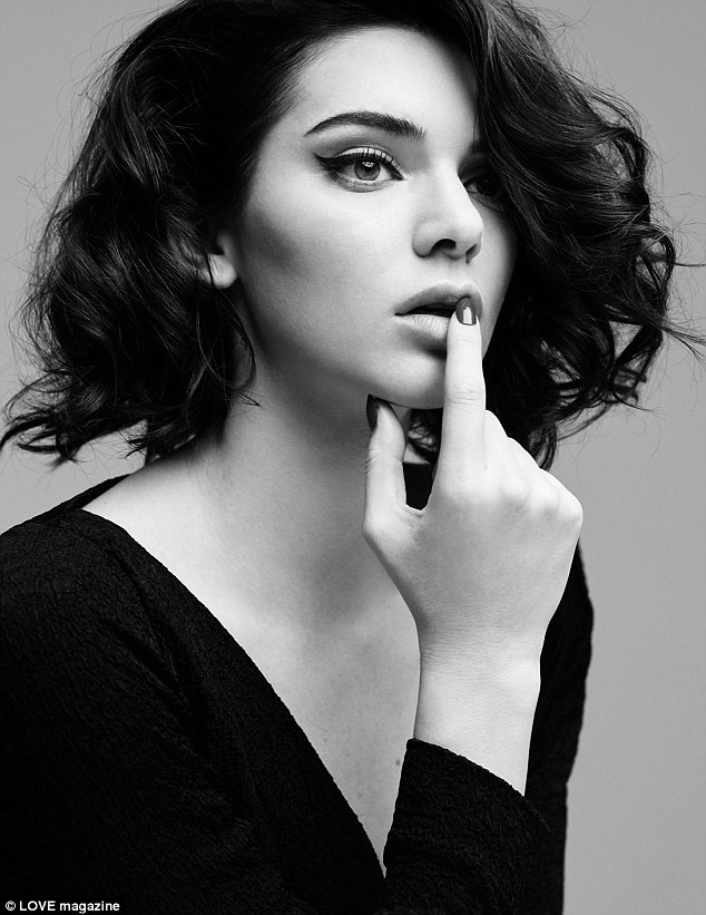 hoa thanh marilyn monroe qua dep kendall jenner lo nhu hoa ma chang he phan cam