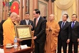 nguoi viet o nuoc ngoai hoc dai hoc xong sang day rua xe a