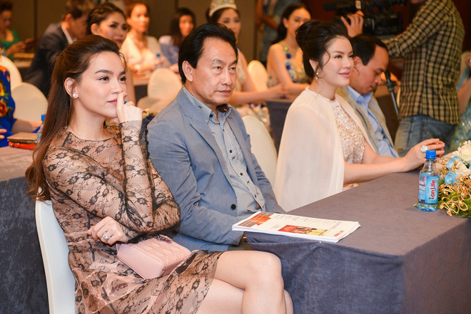 ho ngoc ha kin dao ben dan my nhan goi cam