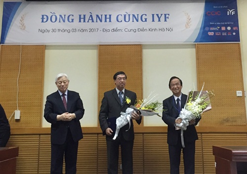 hon 1000 thanh nien viet nam tham du iyf world camp 2017