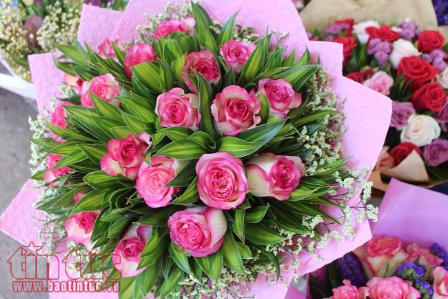nhieu loai hoa moi la phuc vu ngay quoc te phu nu 83