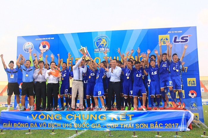 pvf tuyen sinh khoa 10 tim kiem tai nang tre tren toan quoc