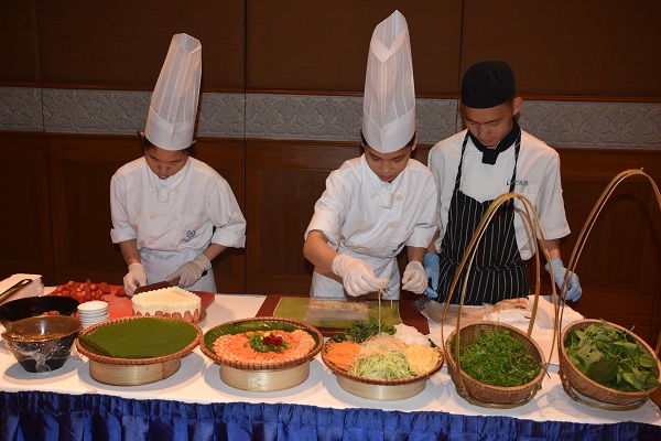 yci kho a 2017 2018 mo ra con duo ng mo i cho 33 thanh nien kho khan vie t nam