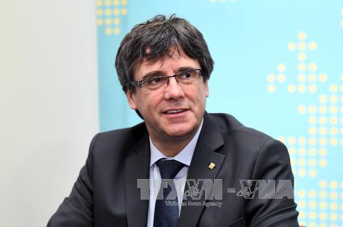 tay ban nha yeu cau truy na toan cau cuu thu hien catalonia