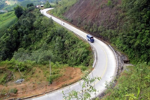 de xuat phuong an dau tu tuyen duong tranh deo lo xo de giam tai nan