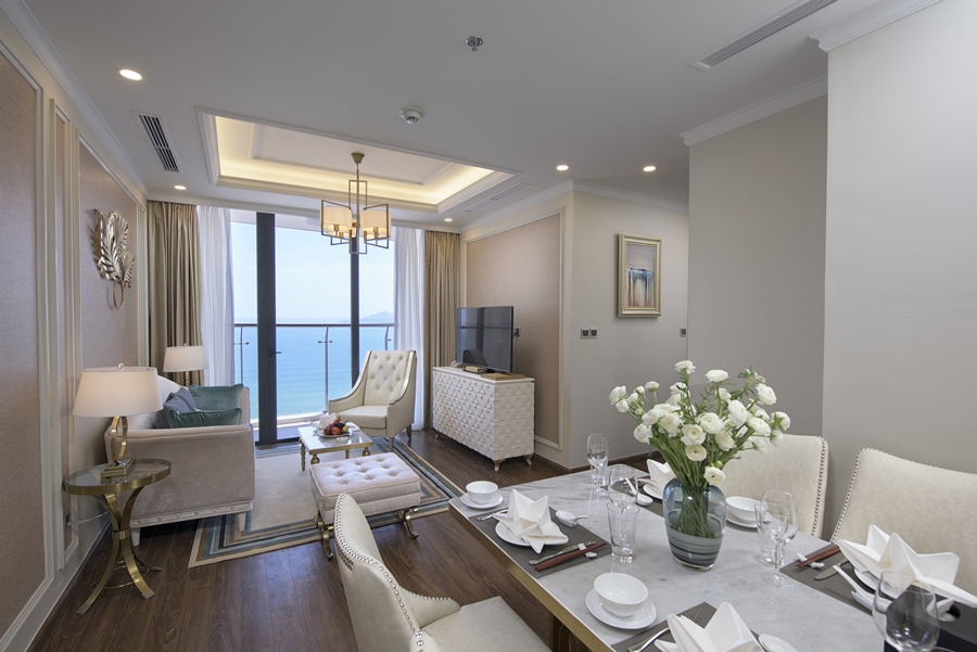 vinpearl khai truong kha ch sa n no i do da u tien ta i nha trang