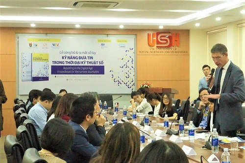 ra mat so tay ky nang bao chi trong thoi dai so dau tien tai viet nam