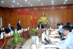 mon qua bat ngo tu nha tu hoa lo cho cuu binh my