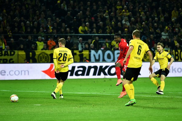 hoa dortmund liverpool gianh chut loi the truoc tran luot ve