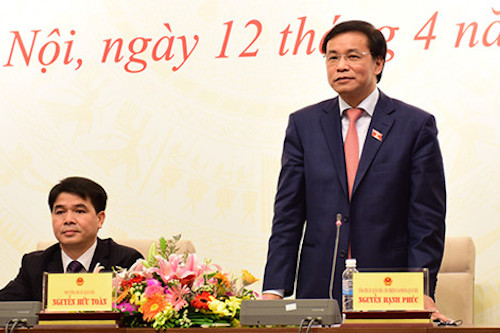 tong thu ky quoc hoi ly giai viec khong mien nhiem 2 chuc danh